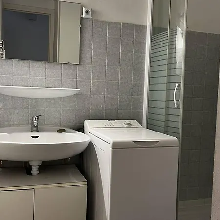 Grand Lumineux, 4 Pers, Acces Plage, Proche Commerces, Balcon - Fr-1-696-71 * Canet-en-Roussillon