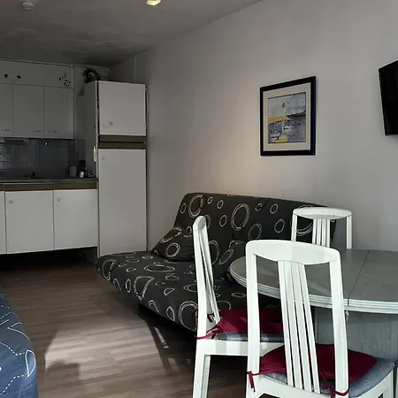Grand Lumineux, 4 Pers, Acces Plage, Proche Commerces, Balcon - Fr-1-696-71